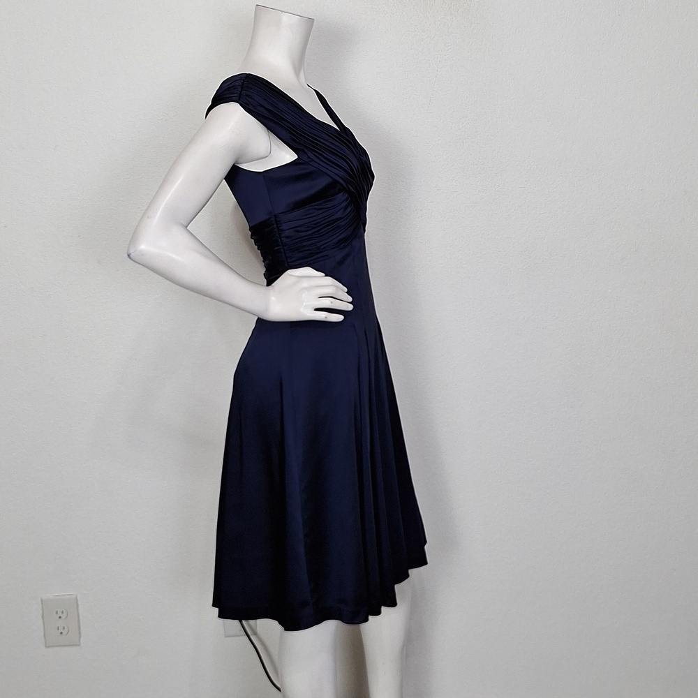 Calvin Klein Navy Ruched Sleeveless Fit & Flare Dress Size 2 - Picture 6 of 13